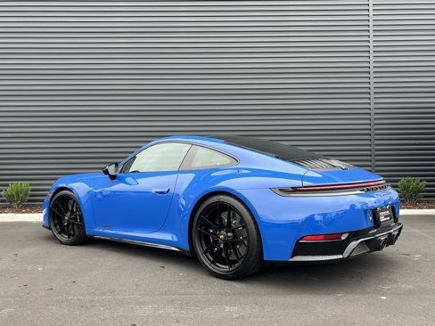 Certified 2025 Porsche 911 Carrera 4 GTS image 3