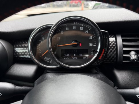 Used 2021 MINI Cooper S image 18