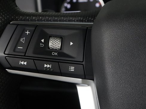New 2025 Mitsubishi Outlander SE image 40