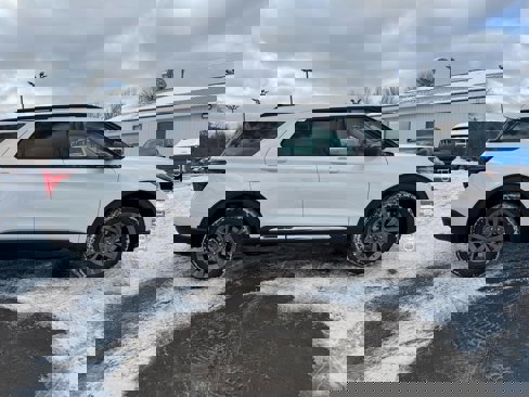 New 2025 Ford Explorer Active w/ Active Comfort Package image 6