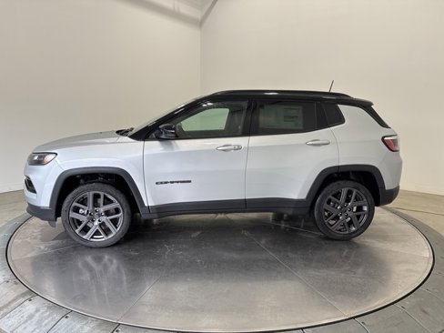 New 2026 Jeep Compass Limited image 4