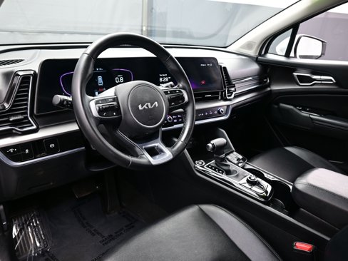 Used 2023 Kia Sportage EX image 14