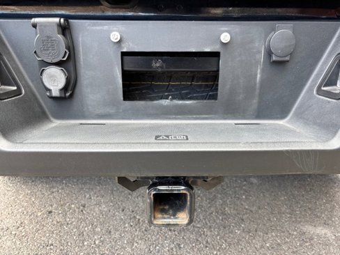 Used 2022 Ford F150 Lariat w/ Equipment Group 502A High image 33