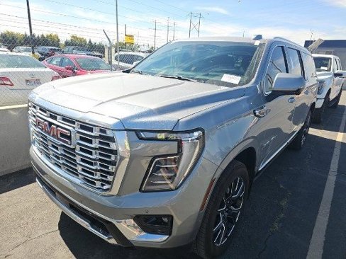 Used 2025 GMC Yukon XL Denali image 1