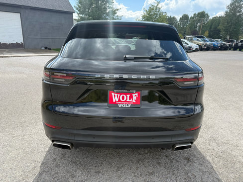 Used 2023 Porsche Cayenne image 4