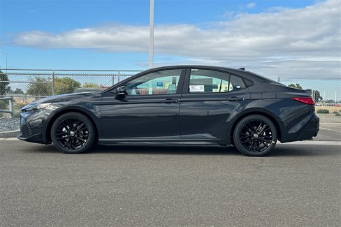 New 2026 Toyota Camry SE image 7
