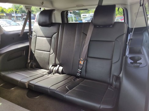 Used 2018 Chevrolet Suburban LT image 13