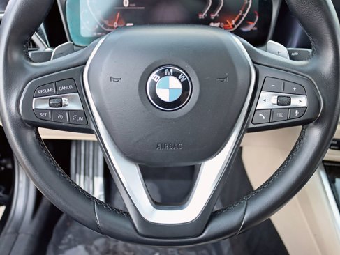 Used 2020 BMW 330i xDrive Sedan w/ Convenience Package image 17