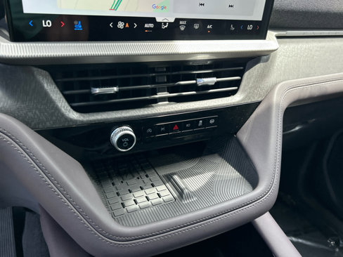 New 2025 Ford Explorer Platinum image 34