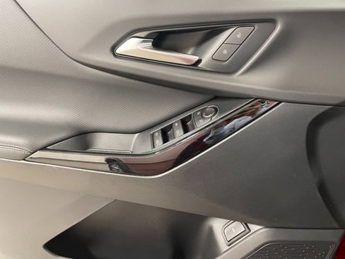New 2026 Chevrolet Equinox LT w/ Convenience Package II image 19