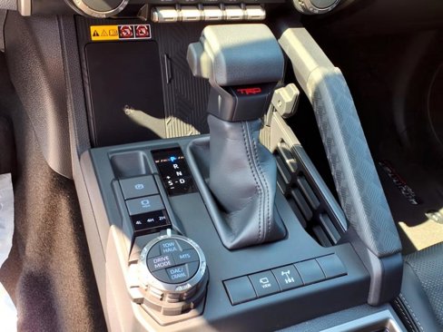 New 2025 Toyota 4Runner TRD Off-Road Premium image 12