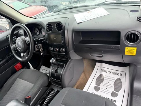 Used 2017 Jeep Patriot Sport w/ Power Value Group image 31