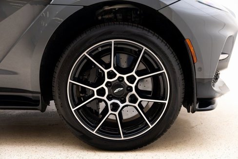 New 2025 Aston Martin DBX 707 image 56