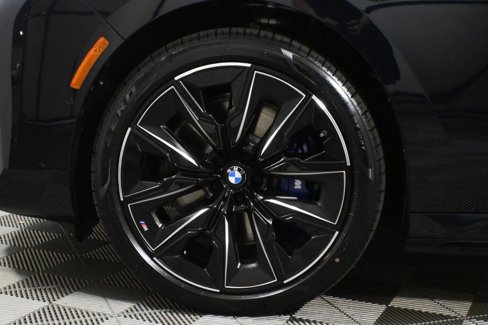New 2026 BMW i7 xDrive60 image 12