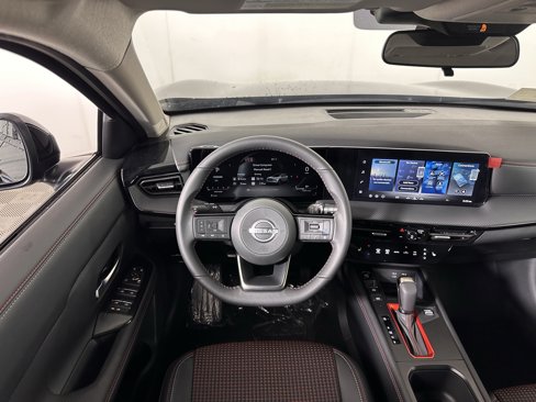 New 2026 Nissan Kicks SR image 33
