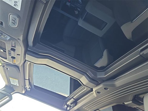 New 2026 GMC Hummer EV SUV w/ LPO, Dark Essentials Package image 20