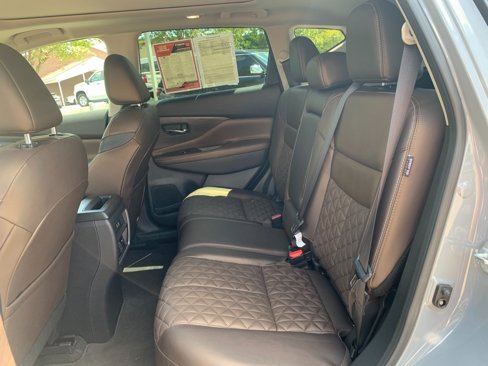 Used 2024 Nissan Murano Platinum w/ Cargo Package image 23
