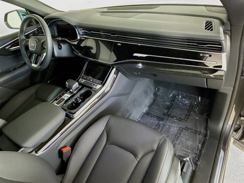 New 2025 Audi Q8 Premium Plus image 31