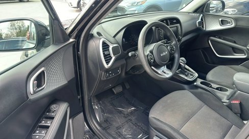 Used 2022 Kia Soul LX w/ Technology Package image 9