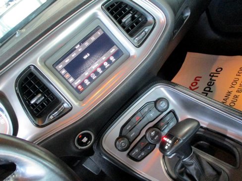 Used 2023 Dodge Challenger SXT image 13