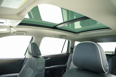 New 2025 Volkswagen Atlas SEL Premium R-Line image 28