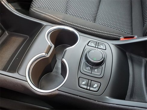 Used 2024 GMC Terrain SLE w/ Driver Convenience Package image 23