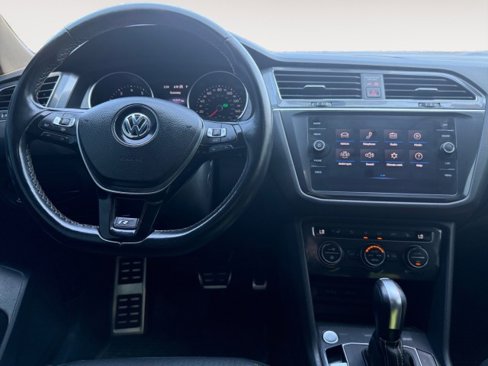 Used 2021 Volkswagen Tiguan SE R-Line image 6