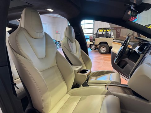 Used 2019 Tesla Model X Long Range image 25