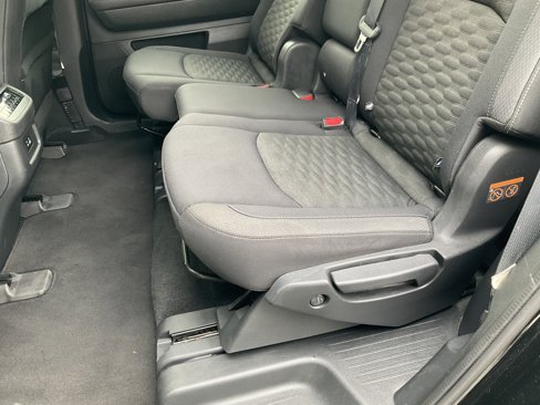 Used 2024 Nissan Pathfinder SV image 35