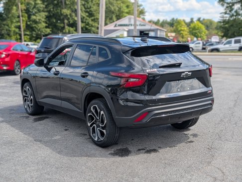 Used 2024 Chevrolet Trax RS w/ Driver Confidence Package image 8