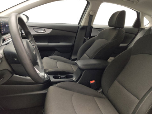 Used 2023 Kia Forte LXS image 17