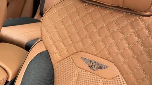 New 2025 Bentley Bentayga Plug-In Hybrid image 19