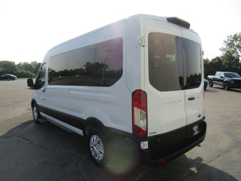 Used 2023 Ford Transit 350 XLT image 4