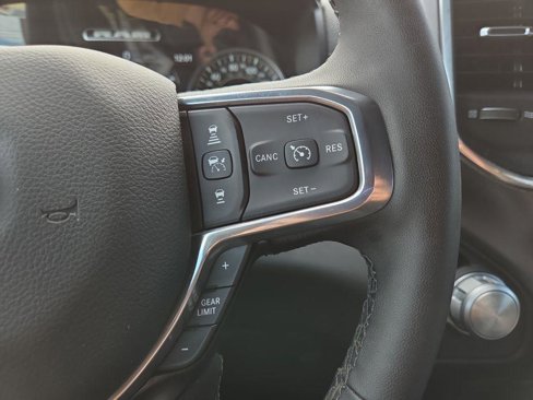 Used 2025 RAM 1500 Laramie image 26