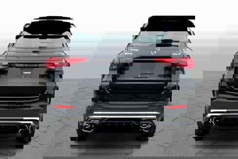 New 2025 Mercedes-Benz GLC 43 AMG 4MATIC image 4