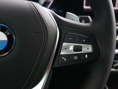 New 2026 BMW X5 xDrive50e image 17