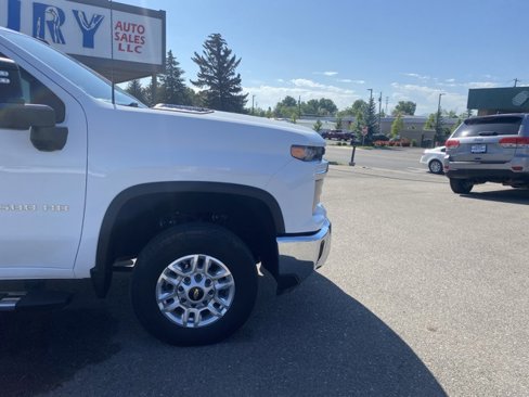 Used 2024 Chevrolet Silverado 2500 LT w/ Convenience Package image 13