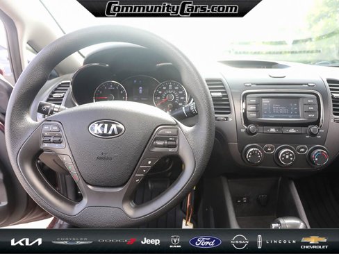 Used 2018 Kia Forte LX w/ LX Rear Camera Package image 13