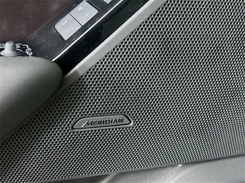 Used 2026 Land Rover Range Rover Velar Dynamic SE image 21