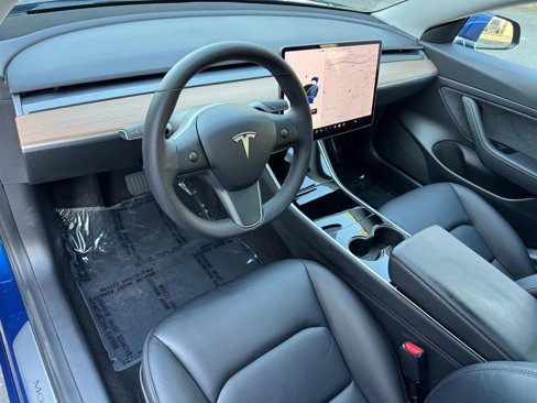 Used 2020 Tesla Model 3 Standard Range Plus image 19