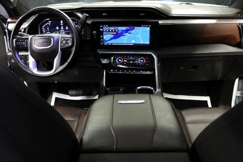 Used 2024 GMC Sierra 2500 Denali w/ Denali Reserve Package image 33