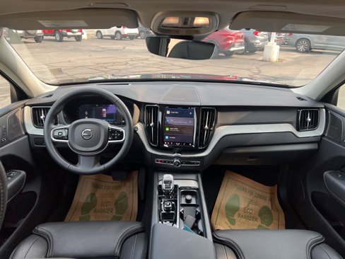 Certified 2025 Volvo XC60 B5 Ultra w/ Climate Package image 31