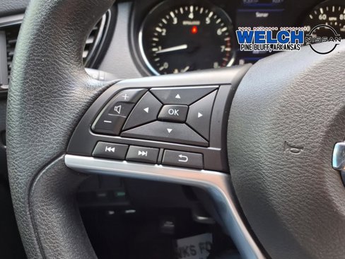 Used 2020 Nissan Rogue Sport SV image 21