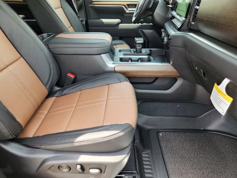 New 2025 Chevrolet Silverado 1500 High Country w/ Technology Package image 11