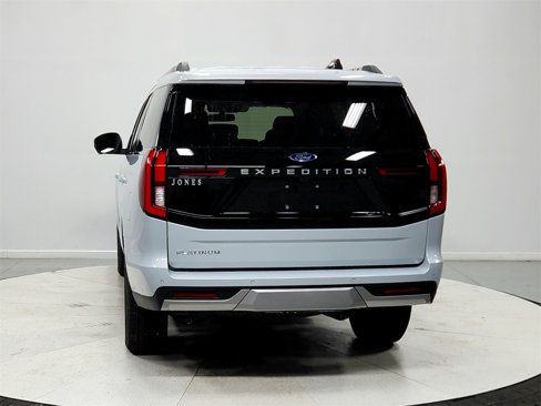 New 2025 Ford Expedition Platinum image 7