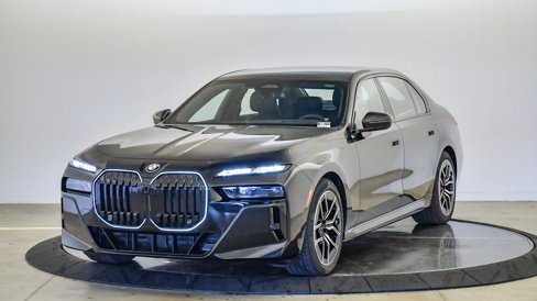 New 2026 BMW 760i xDrive w/ Executive Package image 1