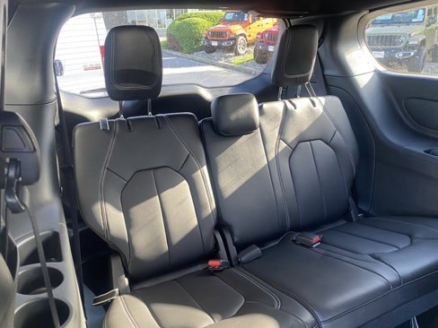 New 2026 Chrysler Voyager LX image 32