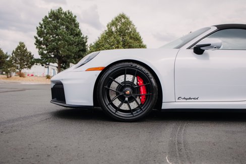 Used 2025 Porsche 911 Carrera GTS image 5
