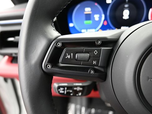 Certified 2025 Porsche Macan 4S Electric image 18