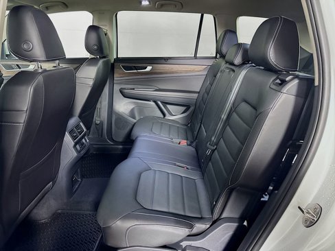 New 2025 Volkswagen Atlas SEL image 22